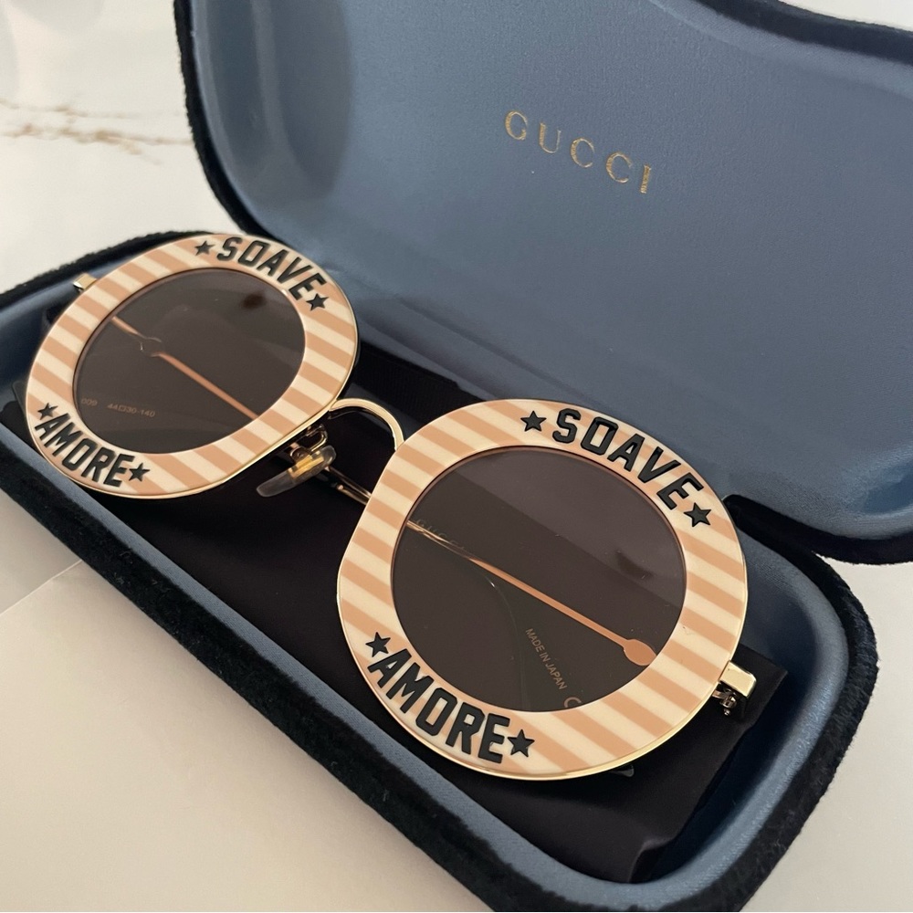 Gucci Women's Soave Amore Striped Round Acetate Sunglasses - Brand New with case - Picture 8 of 16